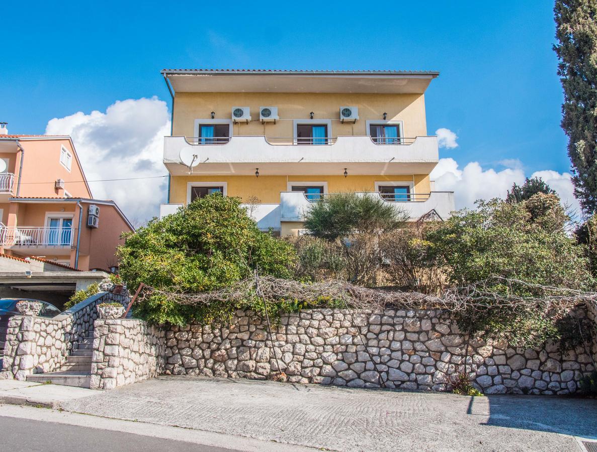Apartment Stana Новий Винодольський Екстер'єр фото